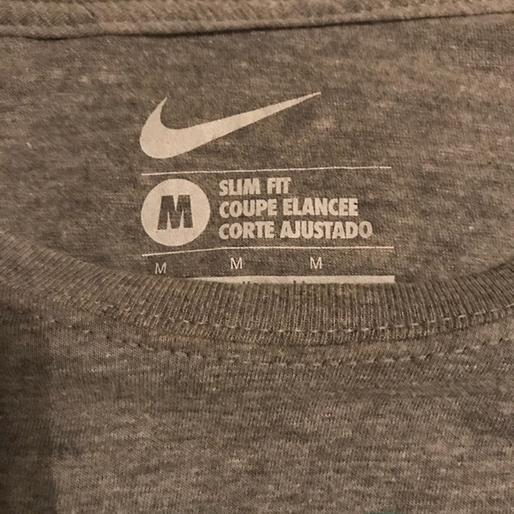 Nike Slim Fit T-Shirt - Picture 3 of 3